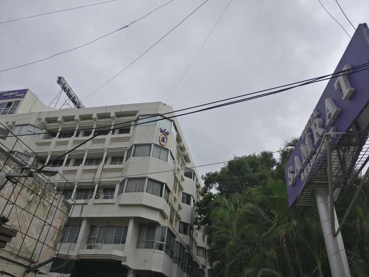 فندق بنغالورفي  Samrat Residency المظهر الخارجي الصورة
